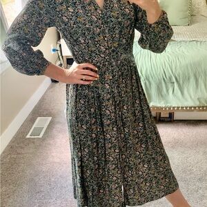 🍁LOFT Floral Long Sleeve Dress🍁
